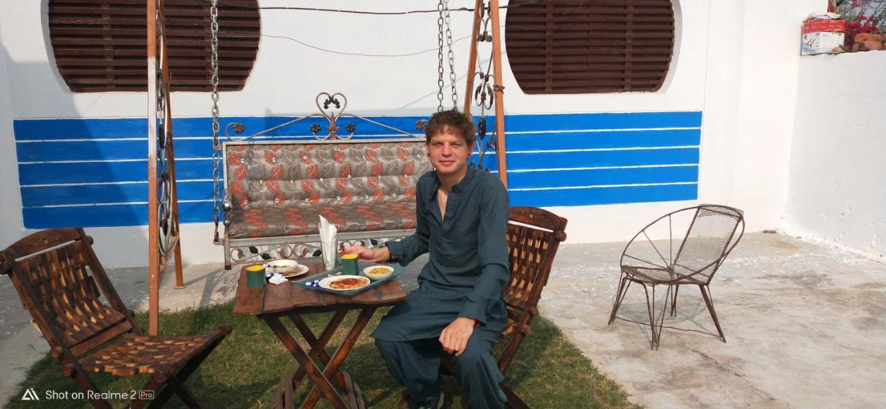 Mini Homestay Khajuraho Bagian luar foto