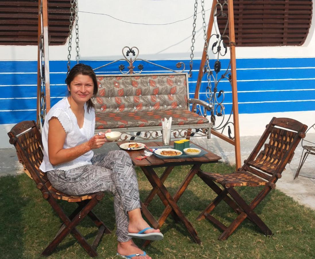 Mini Homestay Khajuraho Bagian luar foto